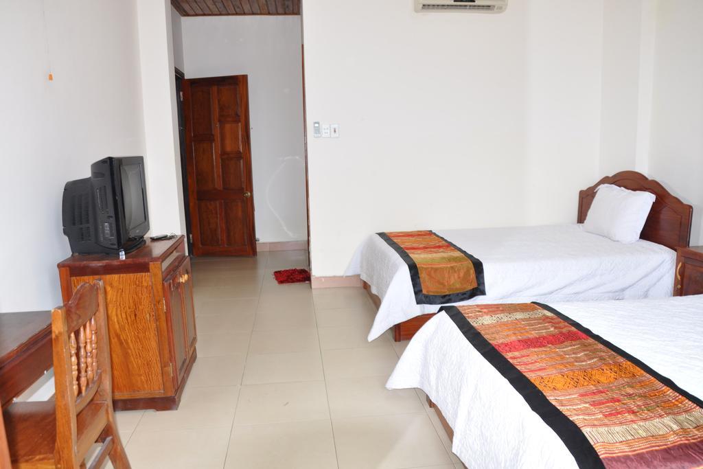 Oyo 1002 Champa Langco Hotel Cu Du Екстер'єр фото